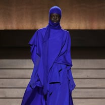 Paris: a moda tecnicolor da Issey Miyake a Leonard e a dama negra da Nina Ricci
