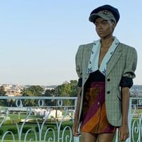 Жаркий «забег» Miu Miu в Булонском лесу