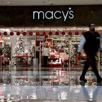 Macy's despedirá temporalmente a la mayoría de sus 130 000 empleados debido al cierre de tiendas