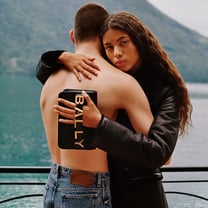 Bally lanciert erste Kampagne unter Designchef Simone Bellotti