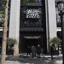 Les Galeries Lafayette Champs-Elysées accueillent la London Fashion Week