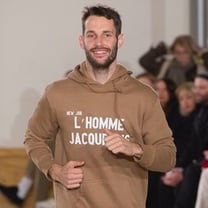 Jacquemus anuncia el lanzamiento de su línea masculina