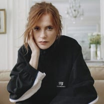 Balenciaga gönnt sich eine Kampagne mit Starbesetzung